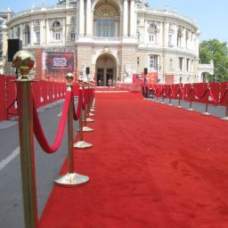 Столбик оградительный VIP золотой